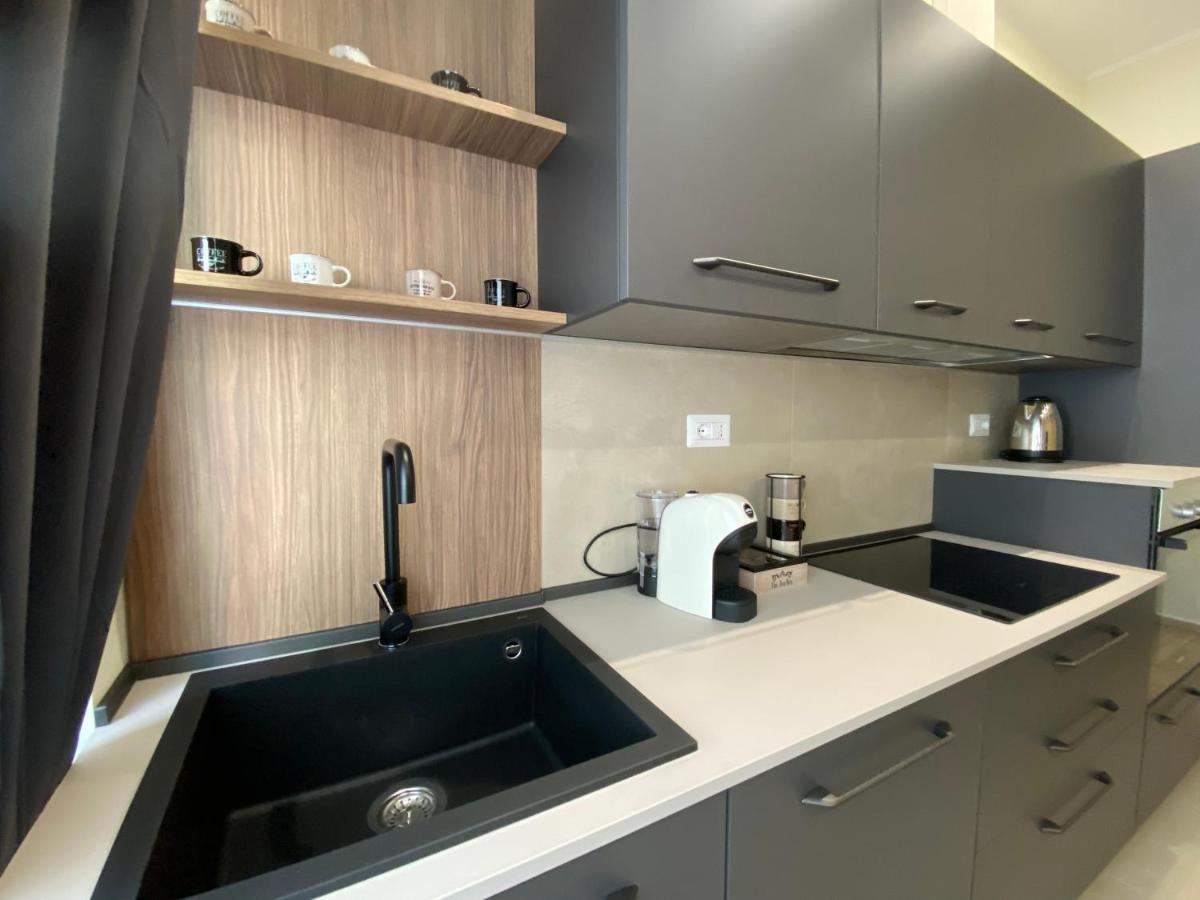Levante Apartment And Room Bari Exterior foto