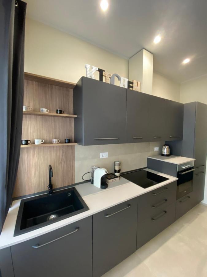 Levante Apartment And Room Bari Exterior foto