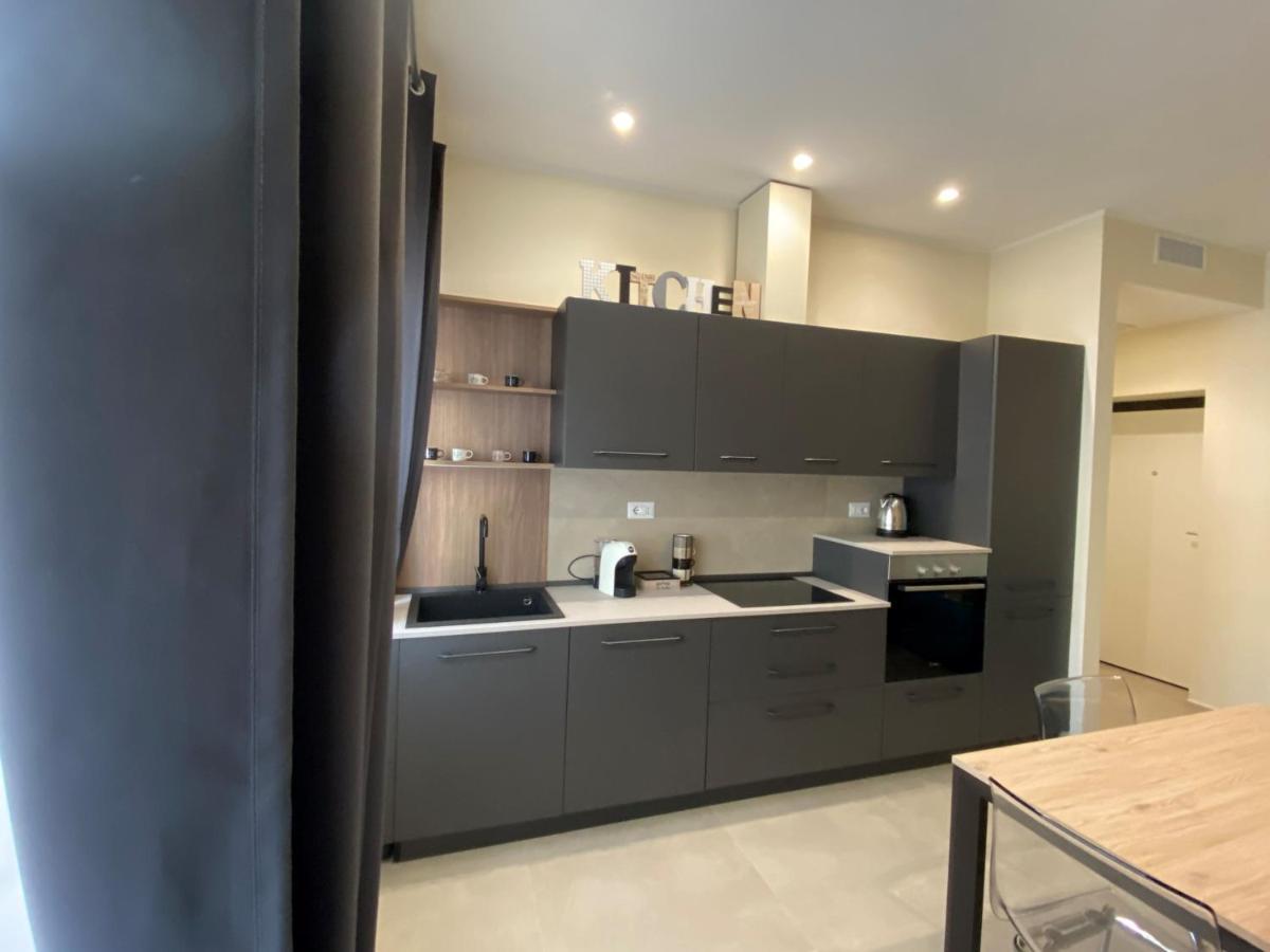 Levante Apartment And Room Bari Exterior foto